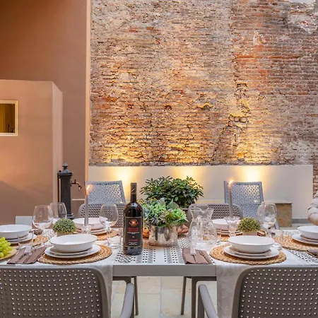Cortile Moderno Apartment Lucca